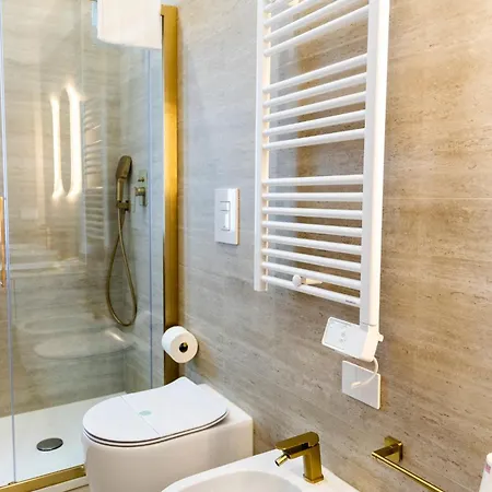 Vittoria Luxury * Salerno